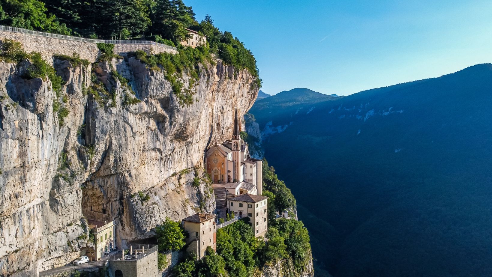 Santuario Madonna della Corona